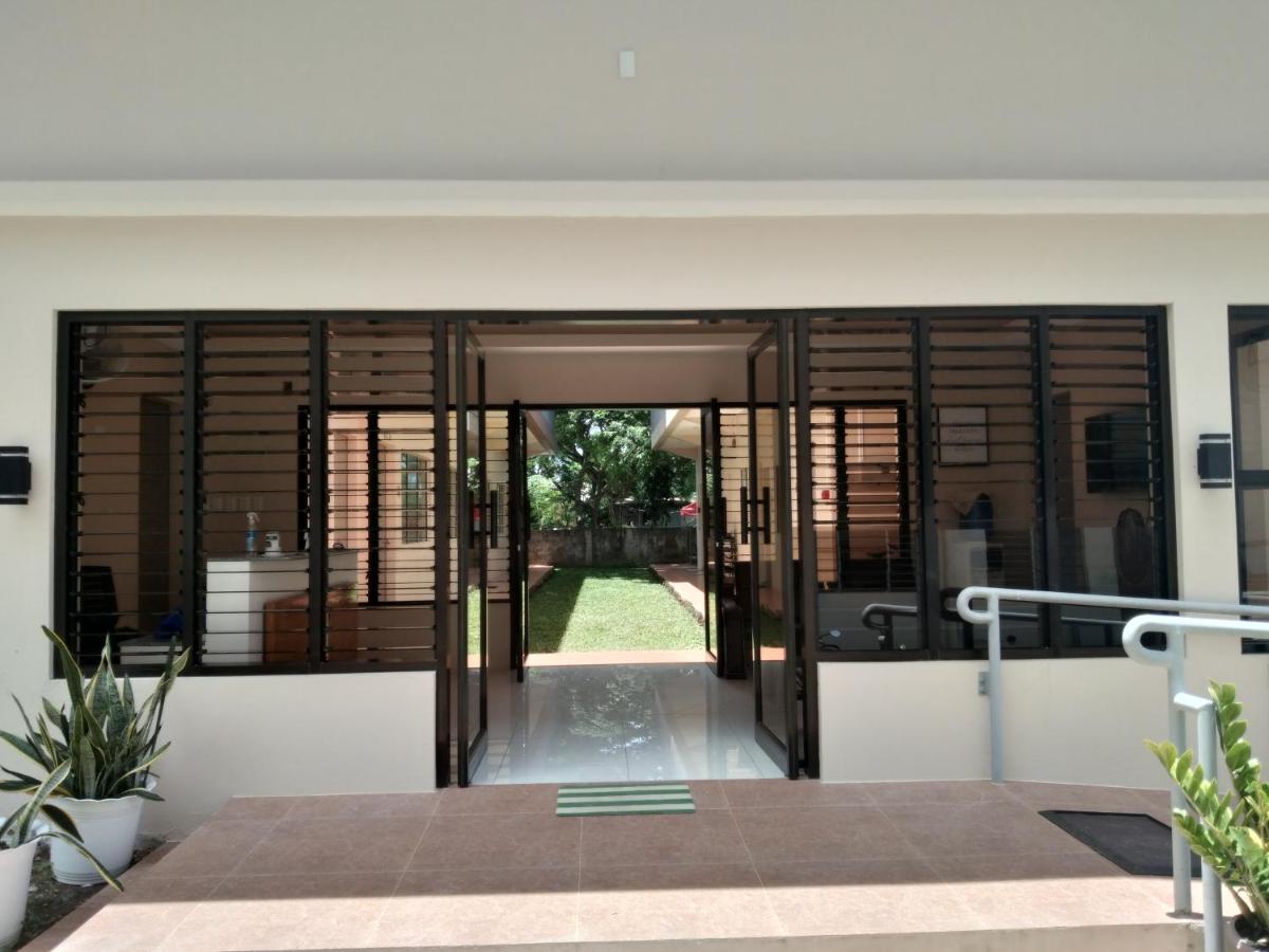 Claytown Pension House Dumaguete City Eksteriør billede