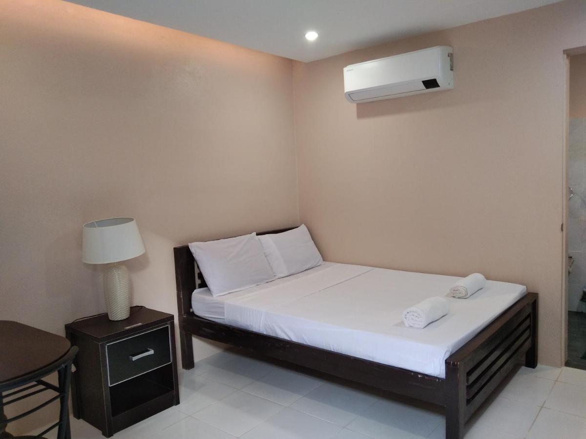 Claytown Pension House Dumaguete City Eksteriør billede