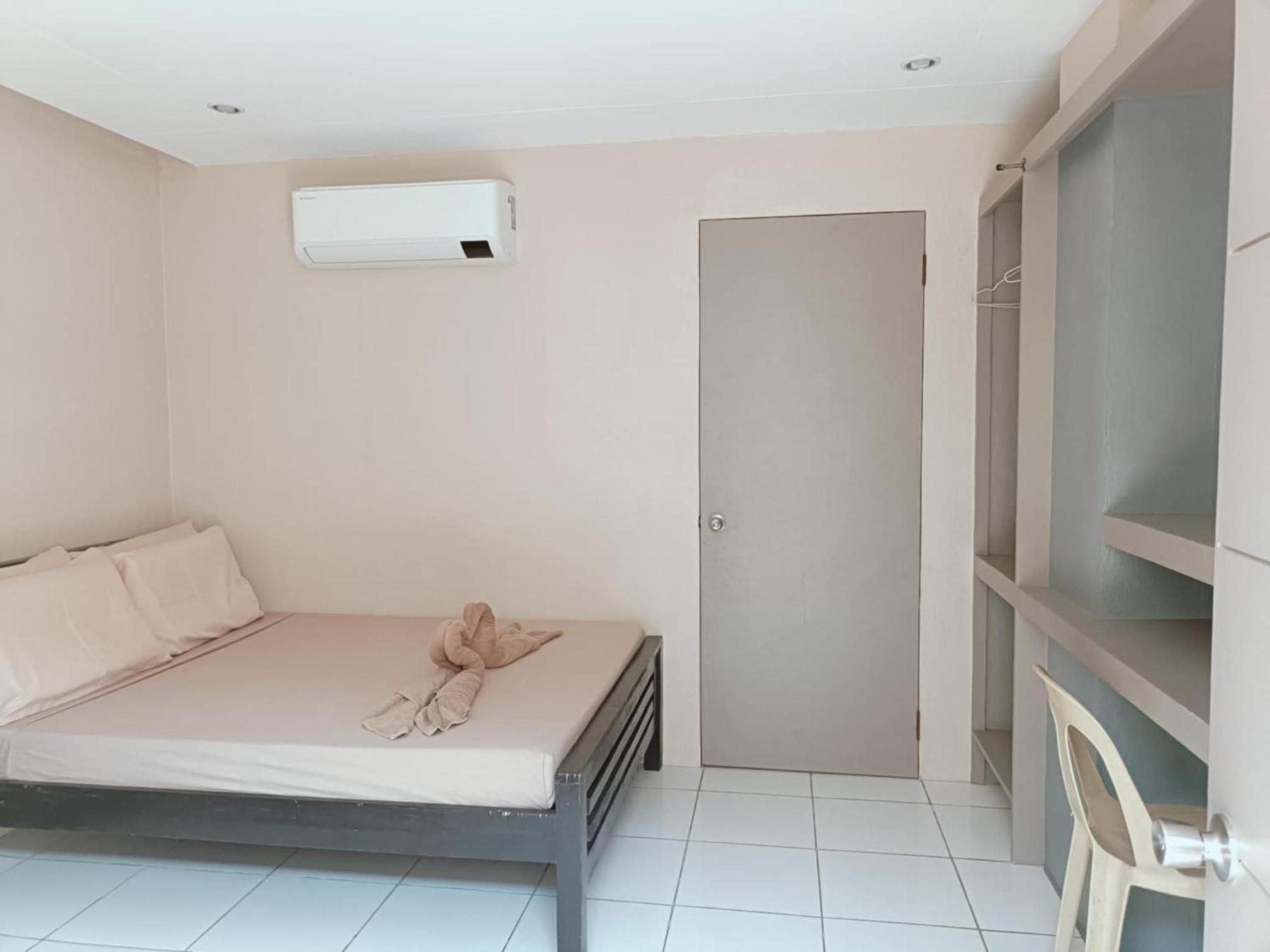 Claytown Pension House Dumaguete City Eksteriør billede