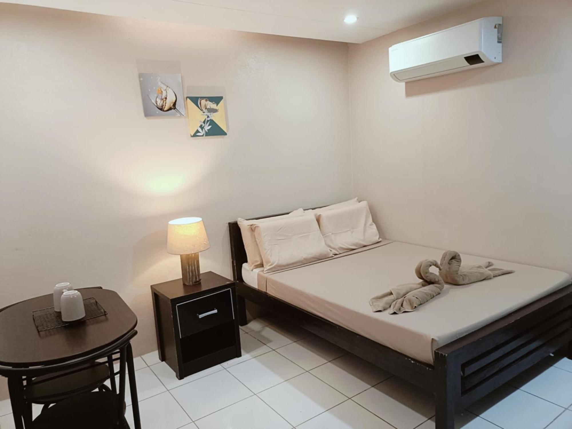 Claytown Pension House Dumaguete City Eksteriør billede